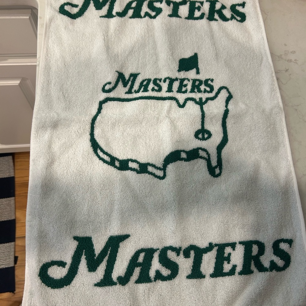 Masters Classic White and Green Golf Towel NWT